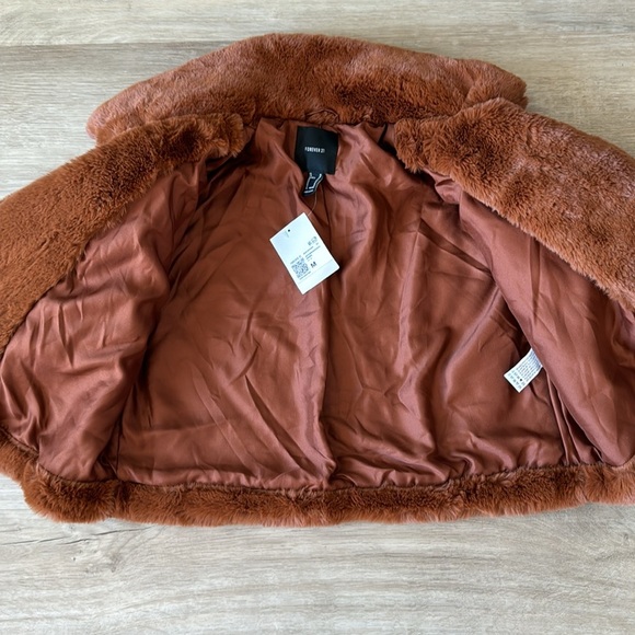 Forever 21 Plush Cropped Faux Fur Coat sz M - Picture 7 of 12